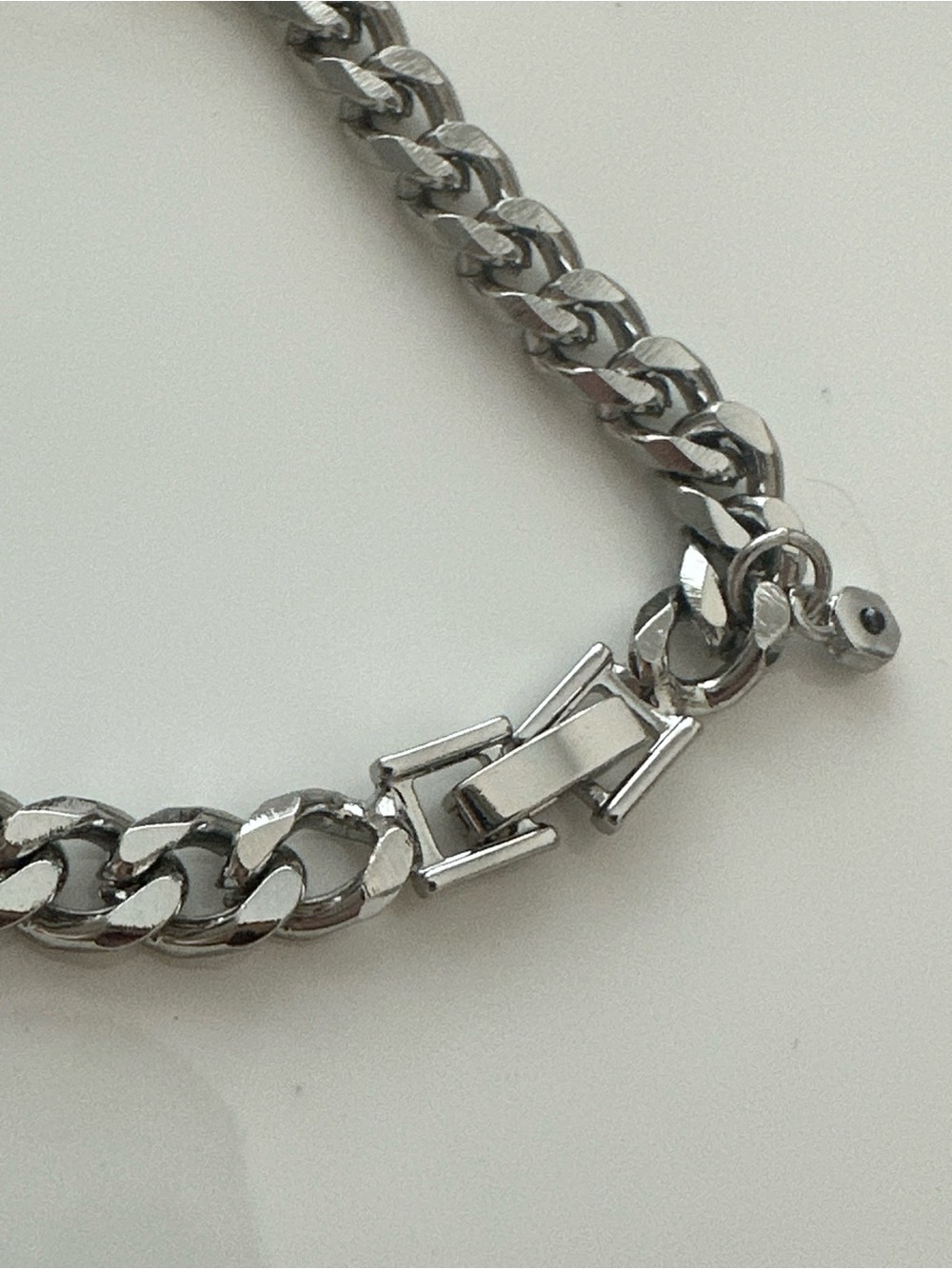 Express Men’s Silver-Tone Cuban Link Chain Bracelet approx. 7.5” NWT - Picture 3 of 4
